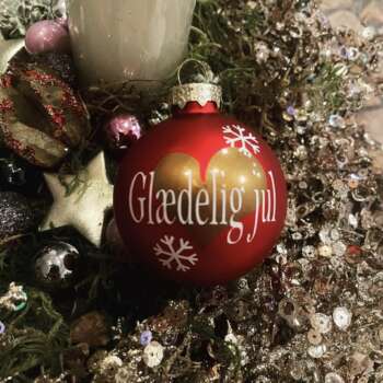 Røde julekugler